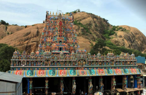 'मंदिर में दीया जलता रहे...', मद्रास हाई कोर्ट ने तमिलनाडु सरकार को झटका दिया, दीये के विवाद पर पूरी अपडेट जानें।